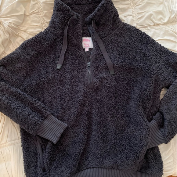 Cozy Sherpa Quarter Zip - Picture 2 of 13